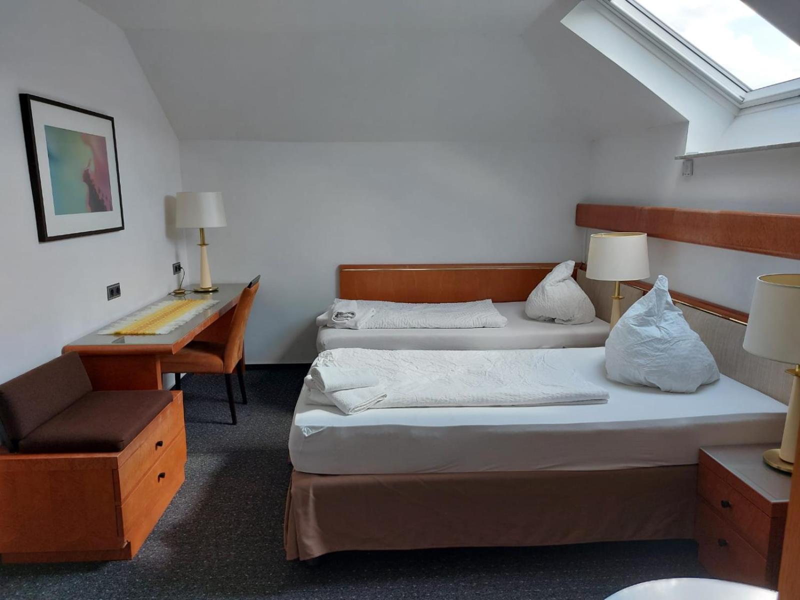 Gaestezimmer Gasthof Becker Hotel Wulfrath Bagian luar foto