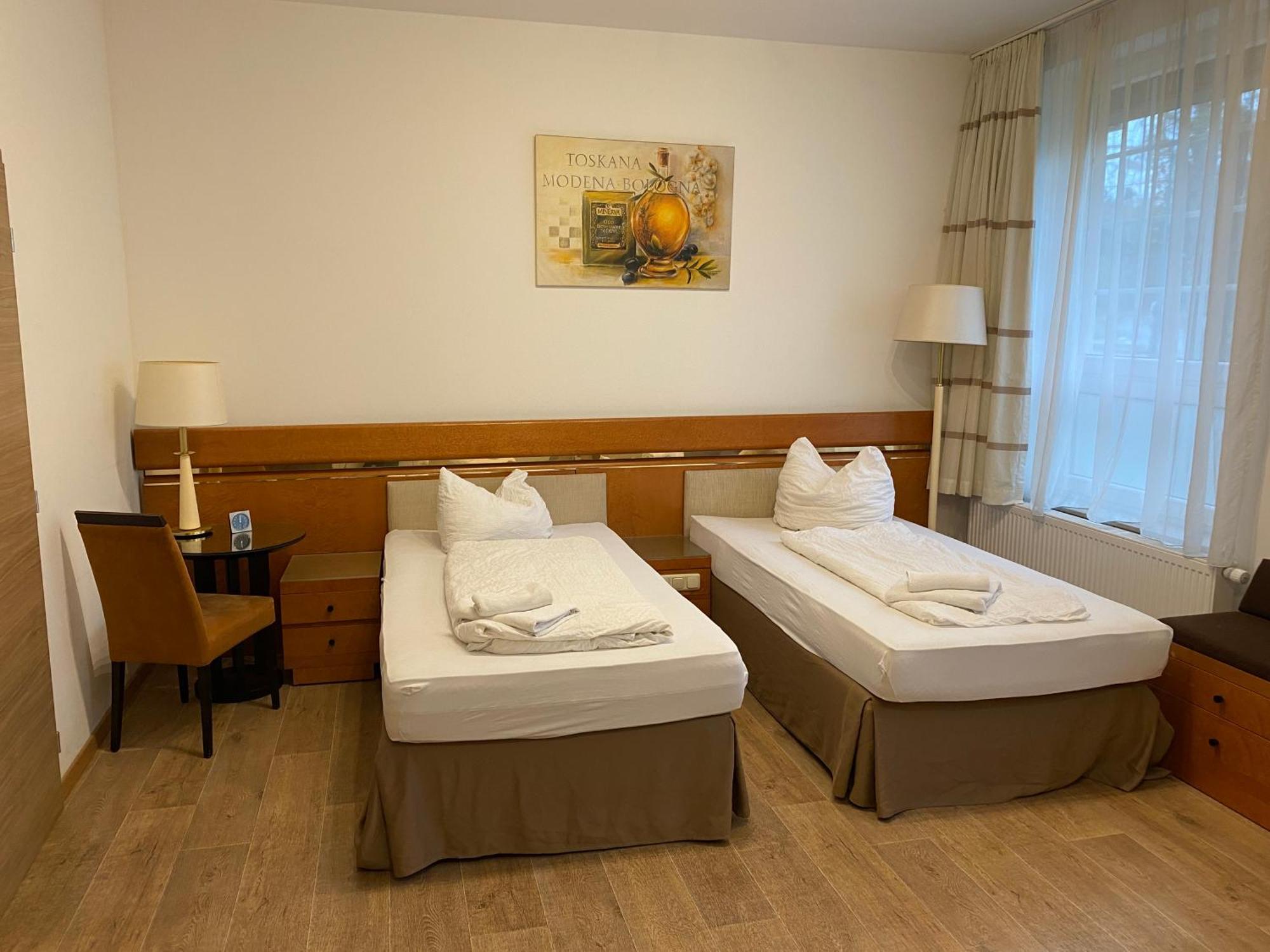 Gaestezimmer Gasthof Becker Hotel Wulfrath Bagian luar foto