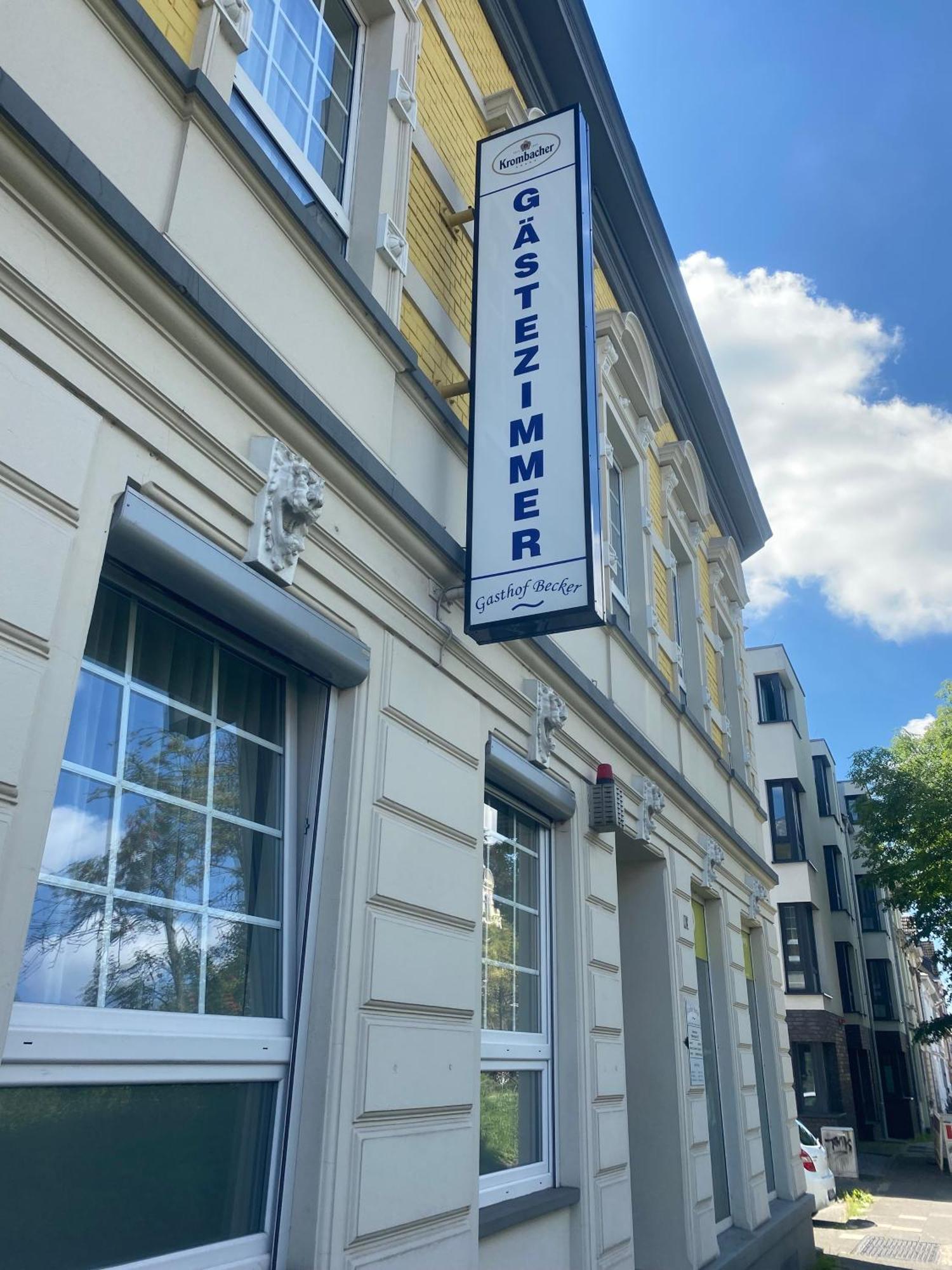 Gaestezimmer Gasthof Becker Hotel Wulfrath Bagian luar foto